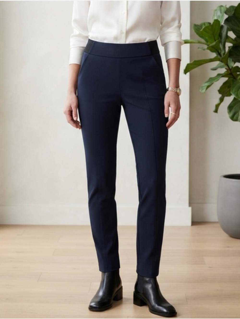 Simply Vera Vera Wang • Skinny Pull-On Dress Pants Dark Navy Blue